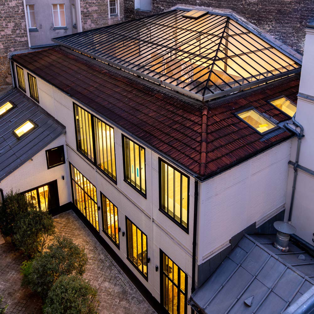 - Reiffers<br/>Art Center<br/><span>Paris</span>